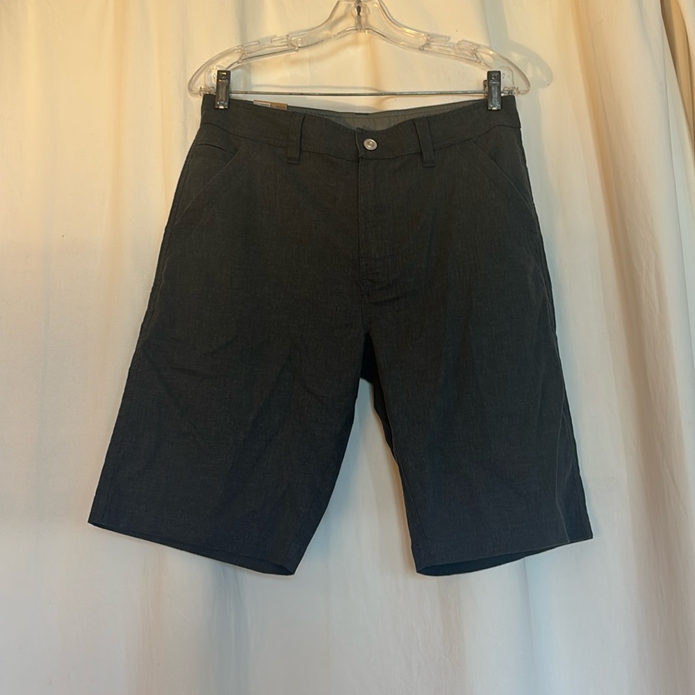 Men’s Prana gray shorts